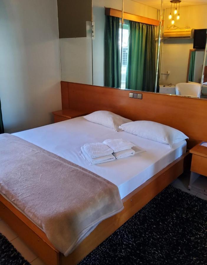 Hotel Tivoli Atene Esterno foto